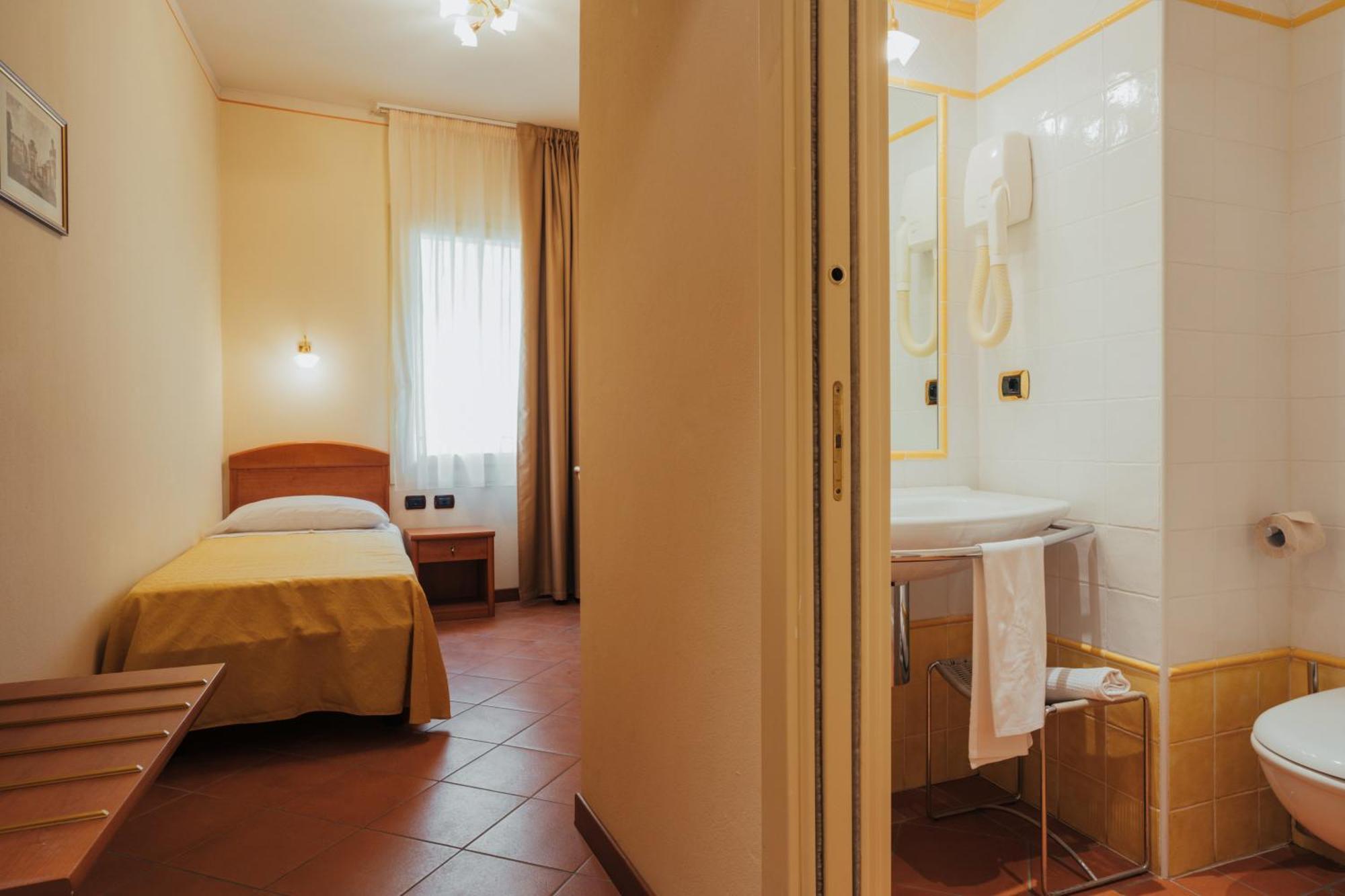 Cane Hotel 3*