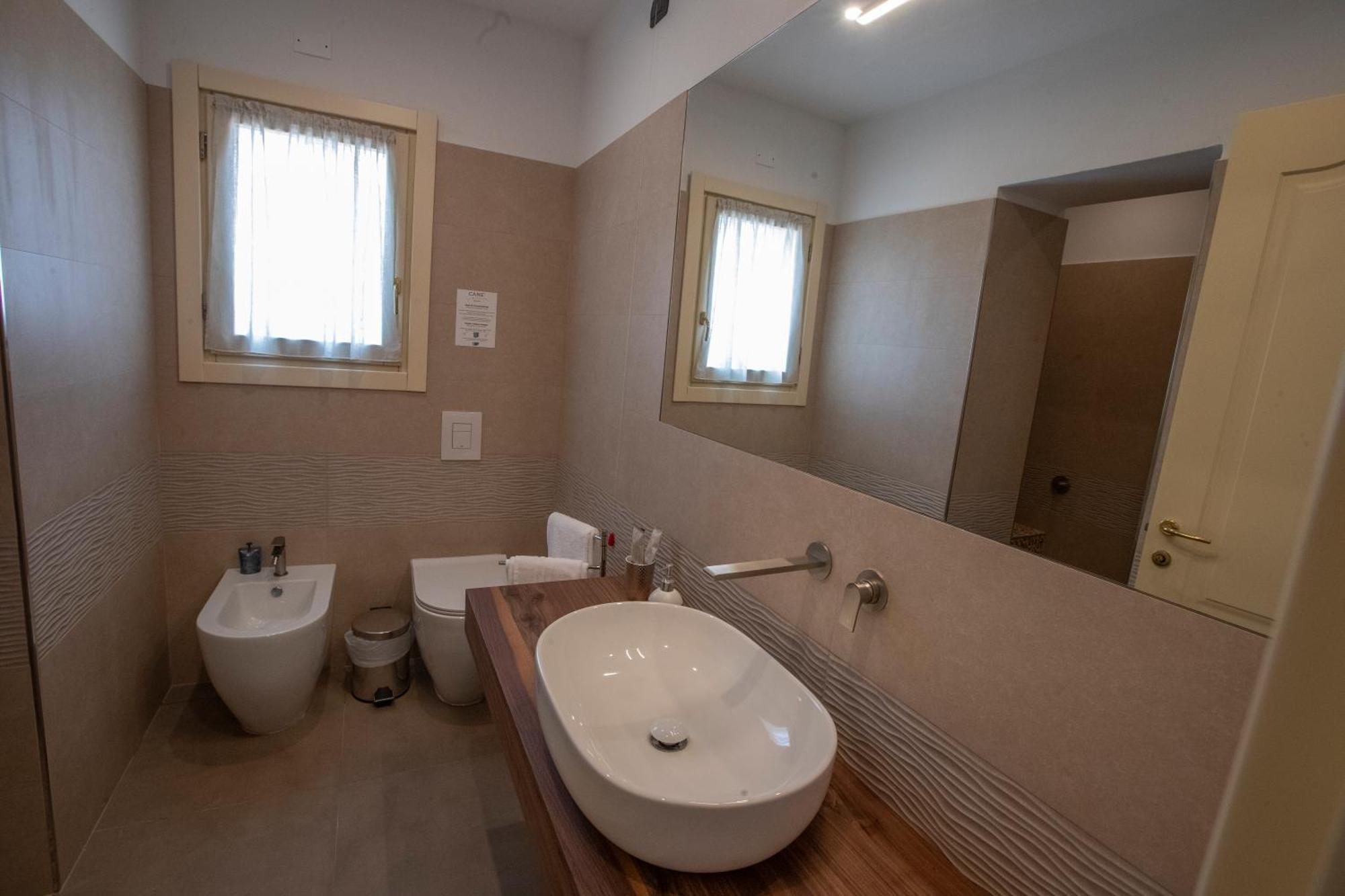 Cane Hotel Dozza